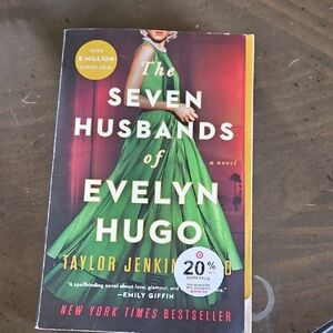 The Seven Husbands of Evelyn Hugo Novel